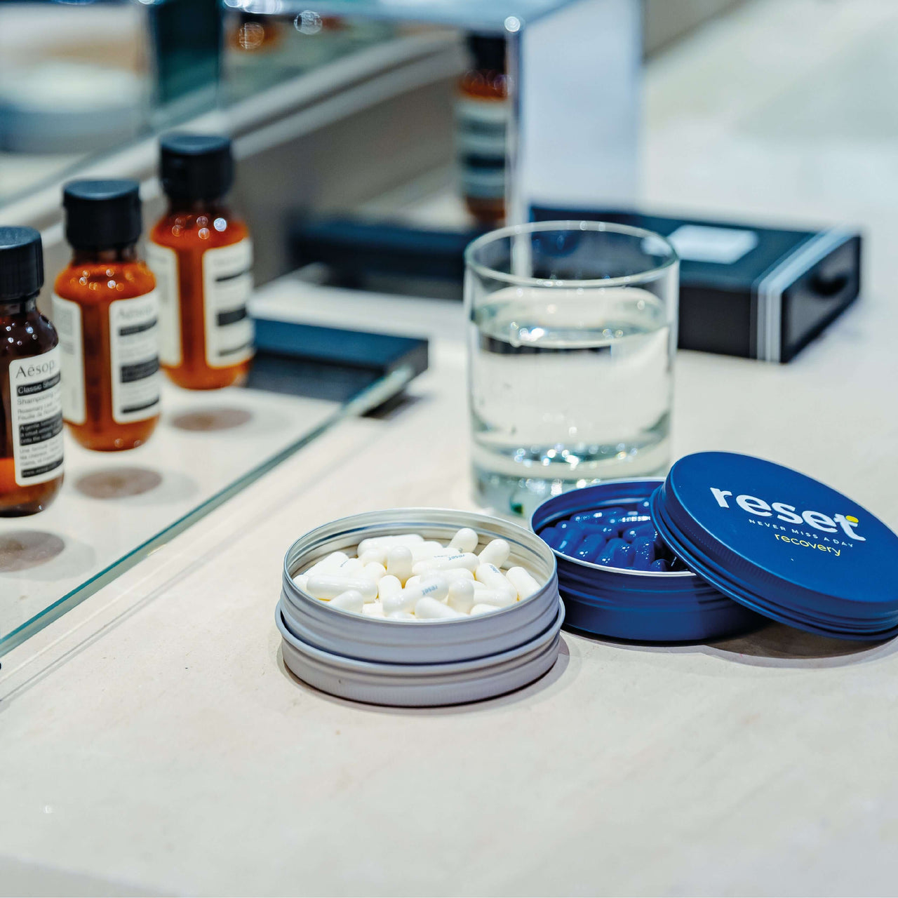 Reset Recovery is een recovery product voor dagelijks herstel, ook voor het drinken na alcohol om een kater te voorkomen. Het bevat antioxidanten, vitamines en aminozuren om allerlei radicalen zo snel mogelijk uit je lichaam te verwijderen